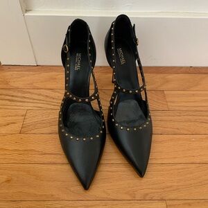 NEVER WORN Michael Kors Studded black leather pump. Size 9